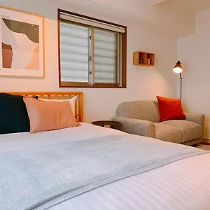  아파트 Dash Living Higashi Azabu